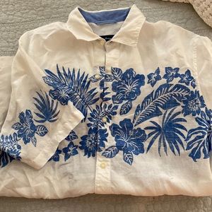 Tommy Bahama Mens short sleev linen shirt